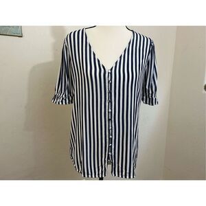 Alexander Jordan size M￼, striped blue and white blouse B5
